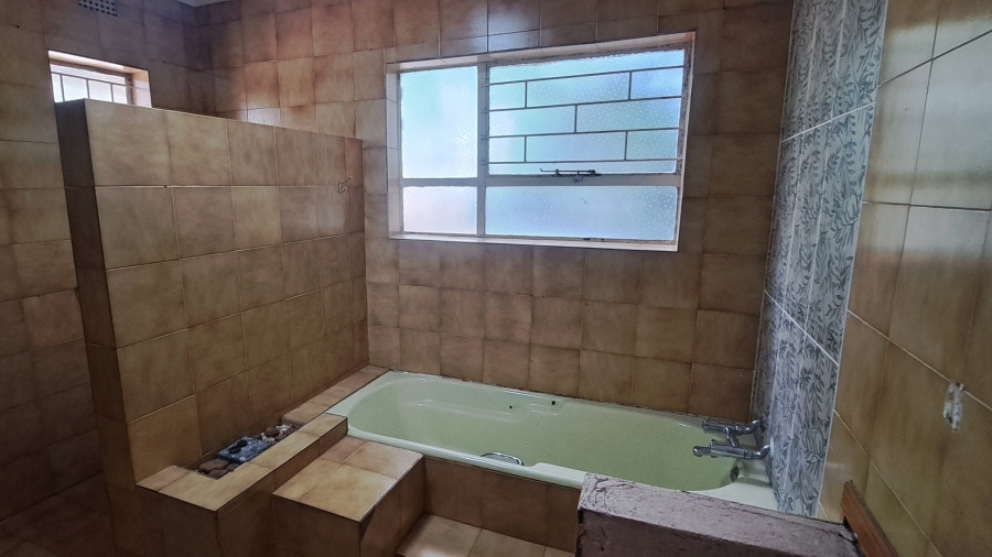 4 Bedroom Property for Sale in Protea Park North West